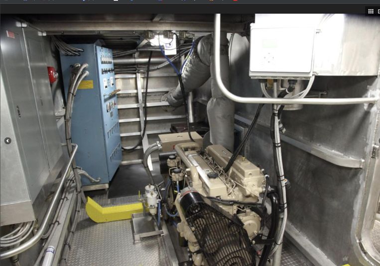 2000-175-breaux-brothers-yacht-support