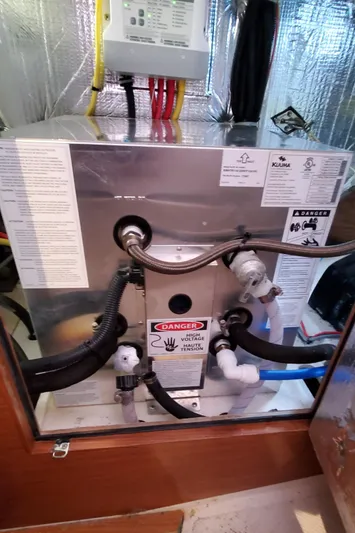 We're Divers II Yacht Photos Pics 