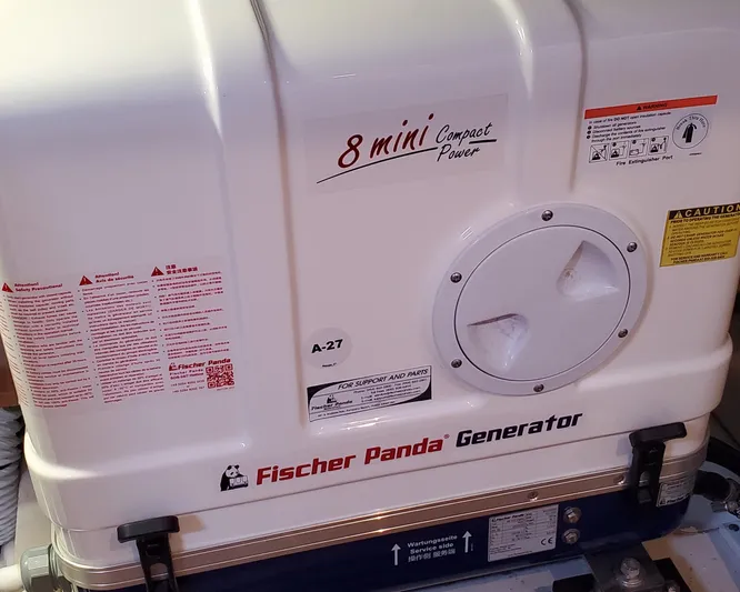 We're Divers II Yacht Photos Pics 