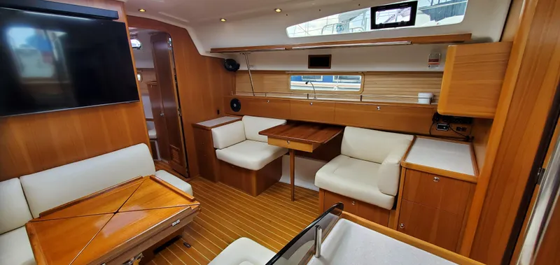 We're Divers II Yacht Photos Pics 