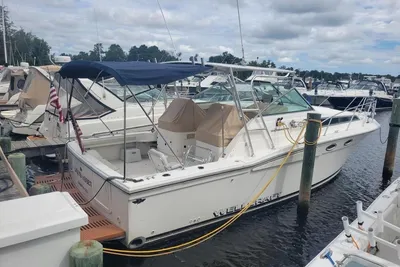 Wellcraft 330 Coastal