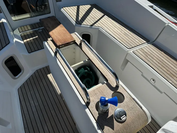 Life Line Yacht Photos Pics Cockpit of 2017 Jeanneau Sun Odyssey 44 DS with storage and safety equipment.