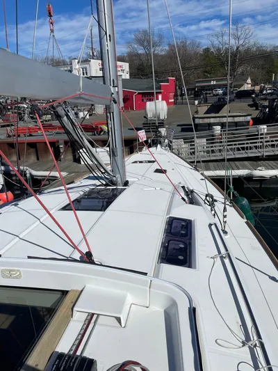 Life Line Yacht Photos Pics Jeanneau Sun Odyssey 44 DS sailboat docked, showcasing deck and rigging, 2017 model.