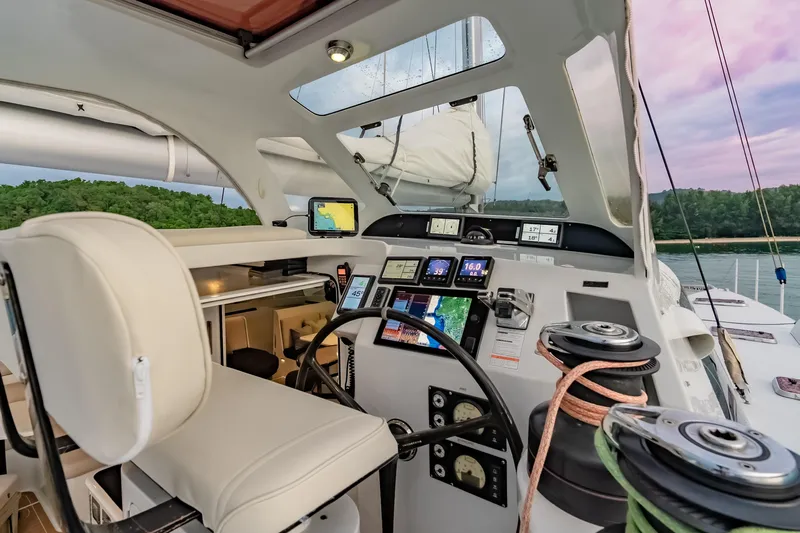 Gizmo Yacht Photos Pics Luxurious 2012 Morrelli & Melvin 65 custom yacht cockpit with advanced navigation systems.