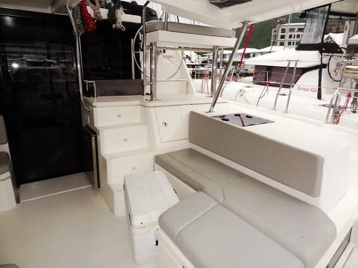 Meow Or Never Yacht Photos Pics Leopard 45 catamaran cockpit with seating and helm, 2020 model.