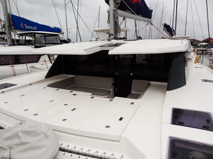 Meow Or Never Yacht Photos Pics 