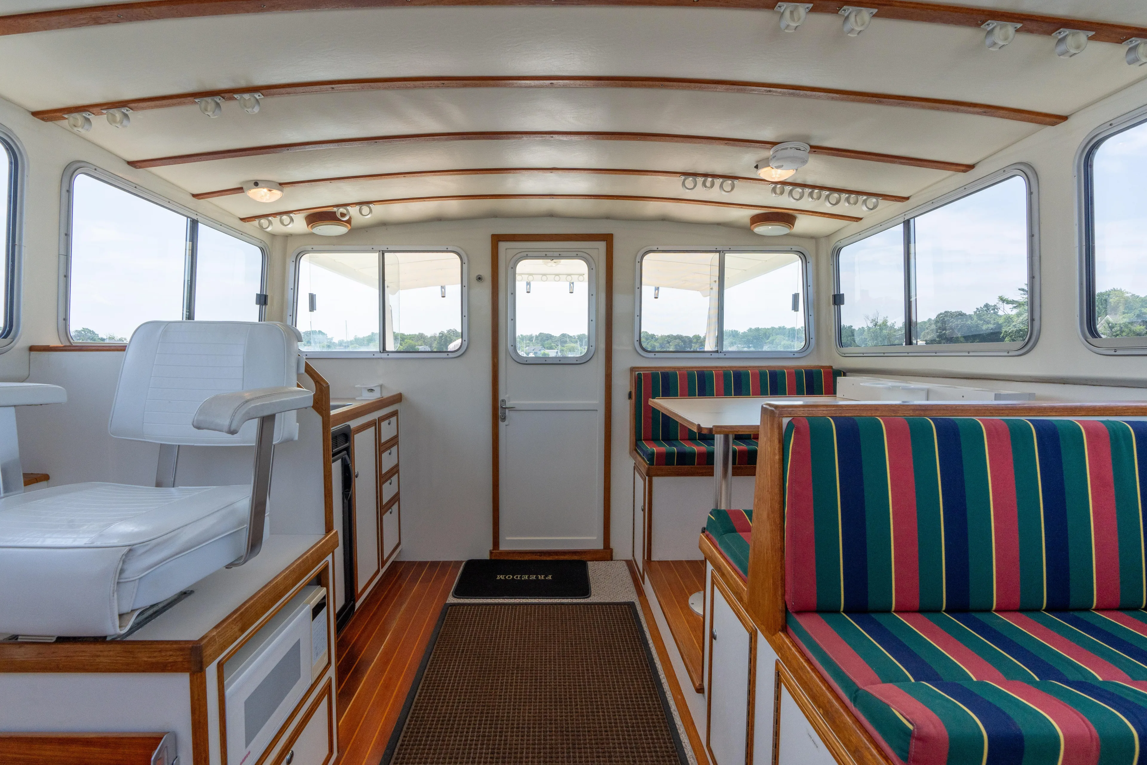 Freedom Yacht Photos Pics 