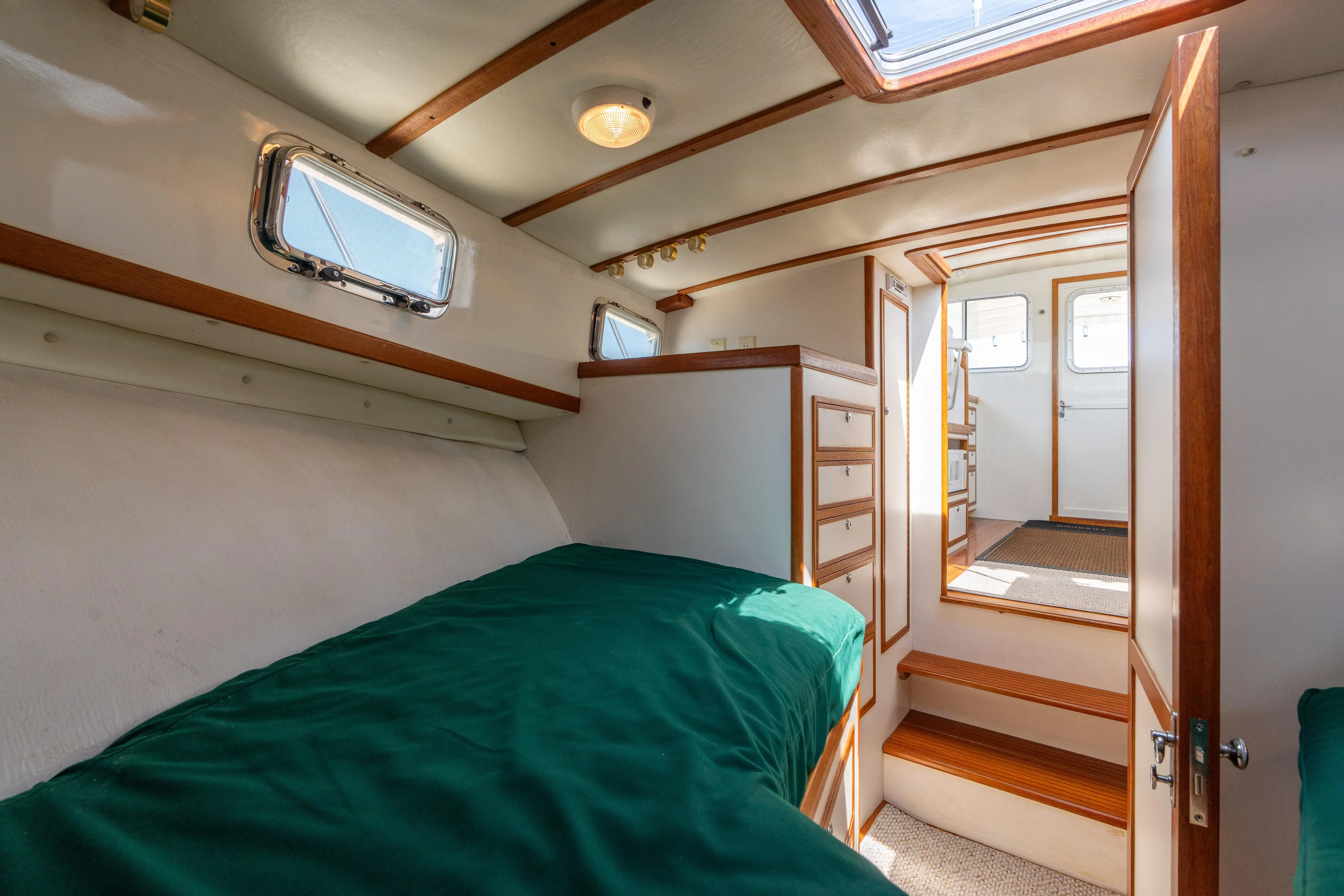 Freedom Yacht Photos Pics 