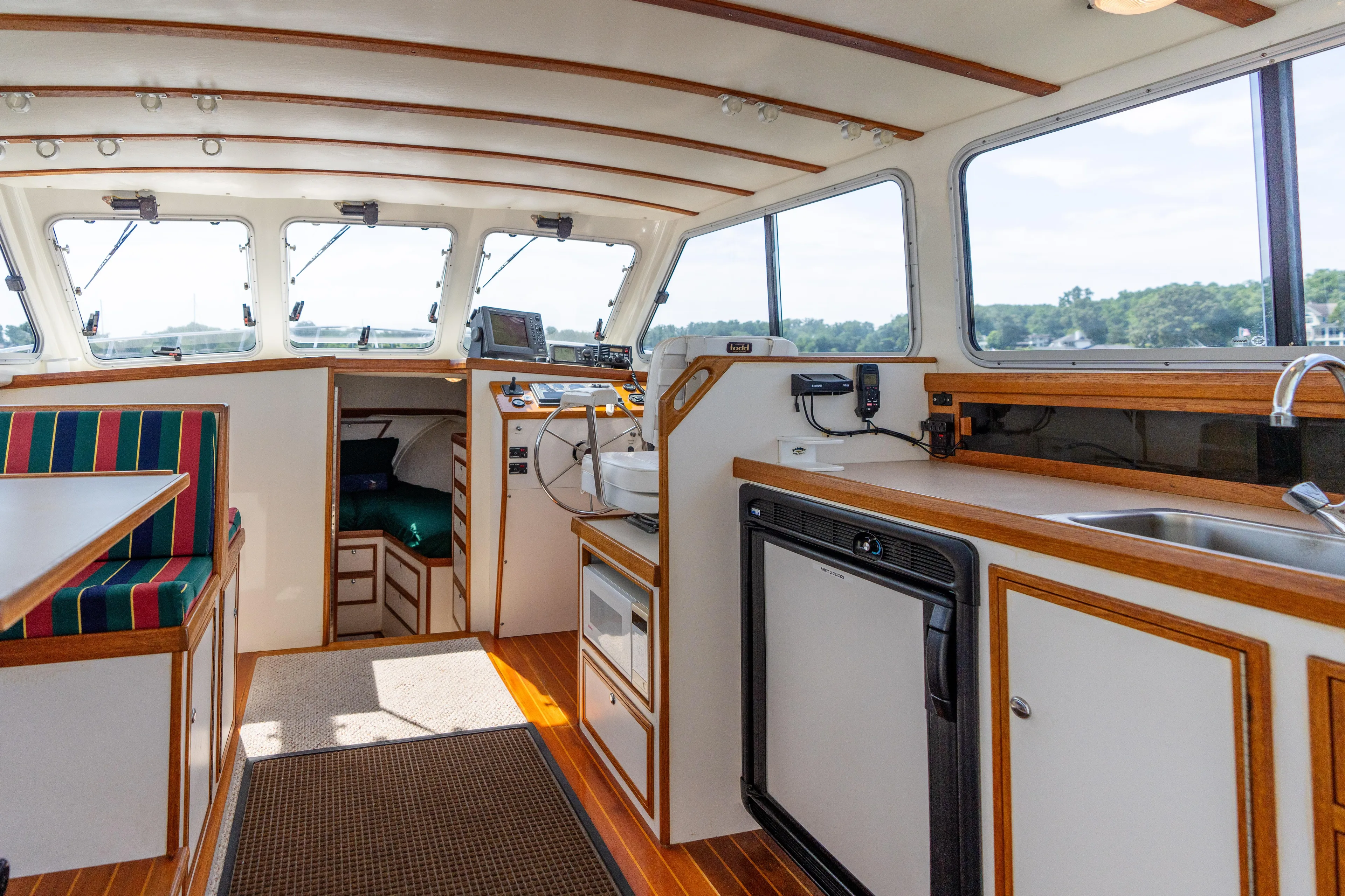 Freedom Yacht Photos Pics 