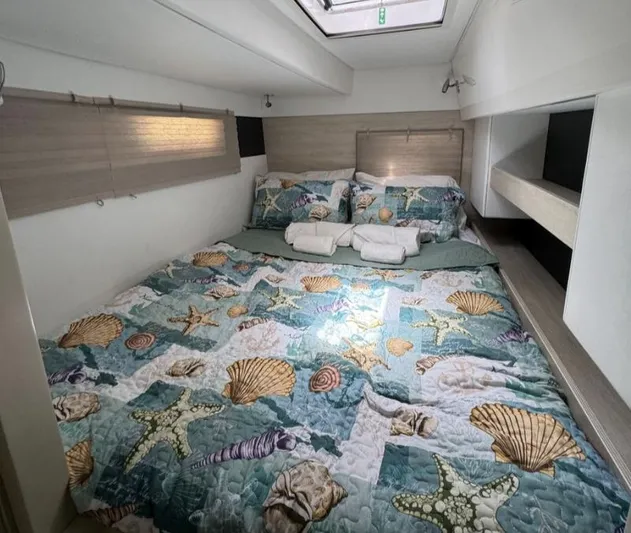 Even Mo Betta Yacht Photos Pics 