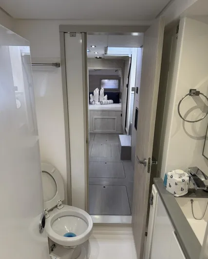 Even Mo Betta Yacht Photos Pics 