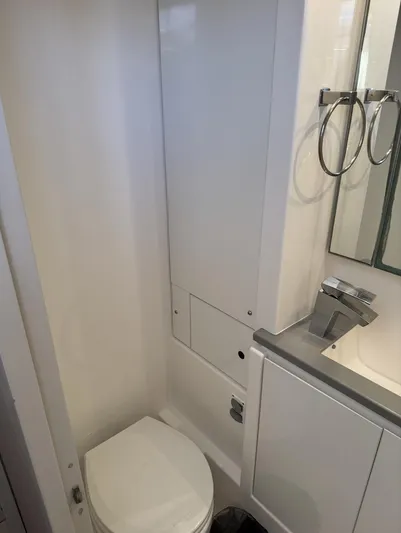 Even Mo Betta Yacht Photos Pics 