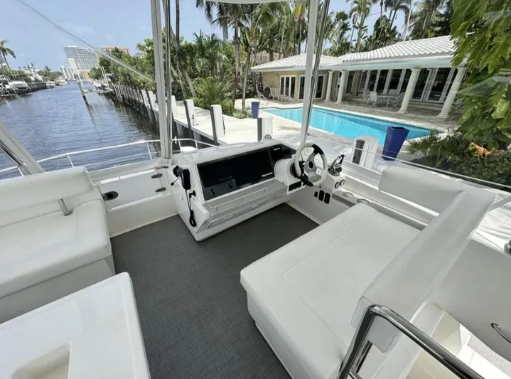 Even Mo Betta Yacht Photos Pics 