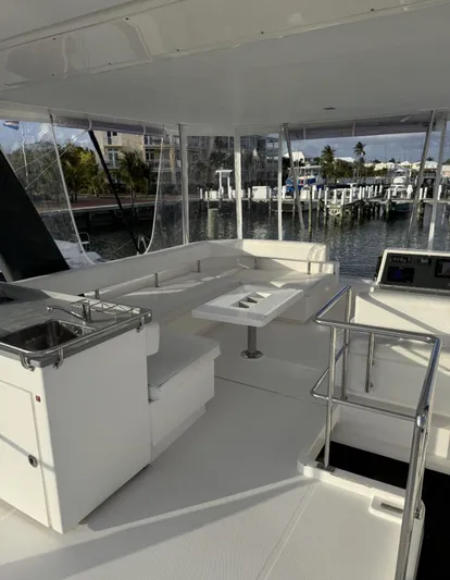 Even Mo Betta Yacht Photos Pics 