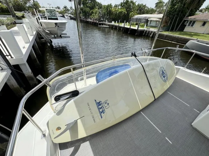 Even Mo Betta Yacht Photos Pics 