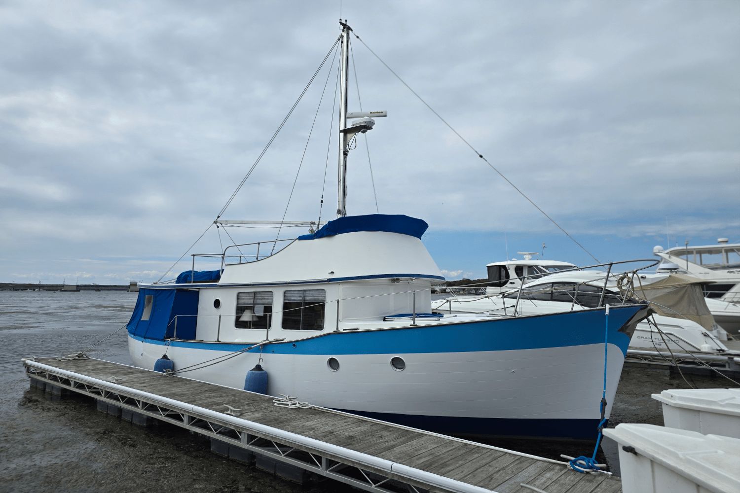 Willard boat works 36 VEGA