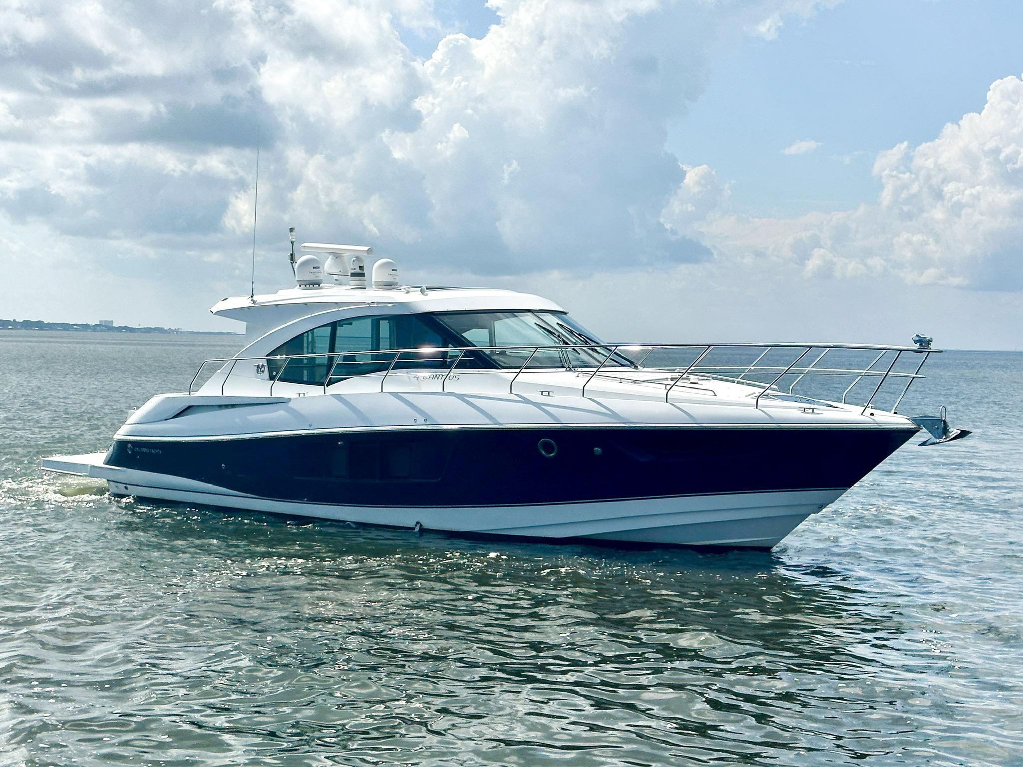 2016 cruisers yachts 45 cantius