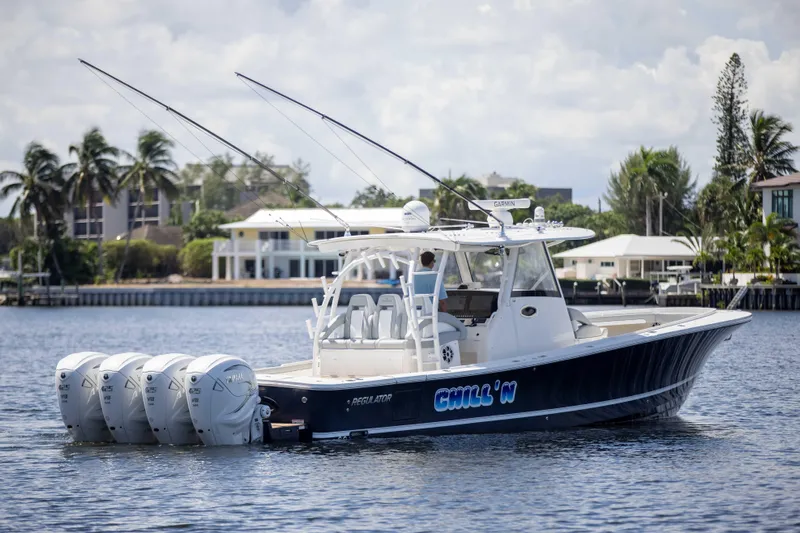 41 Regulator 2021 Yacht Photos Pics 