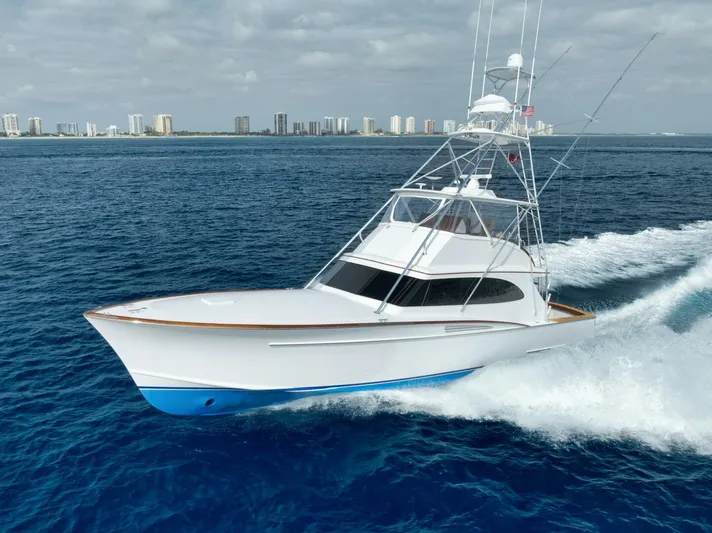 Risk & Reward Yacht Photos Pics 
