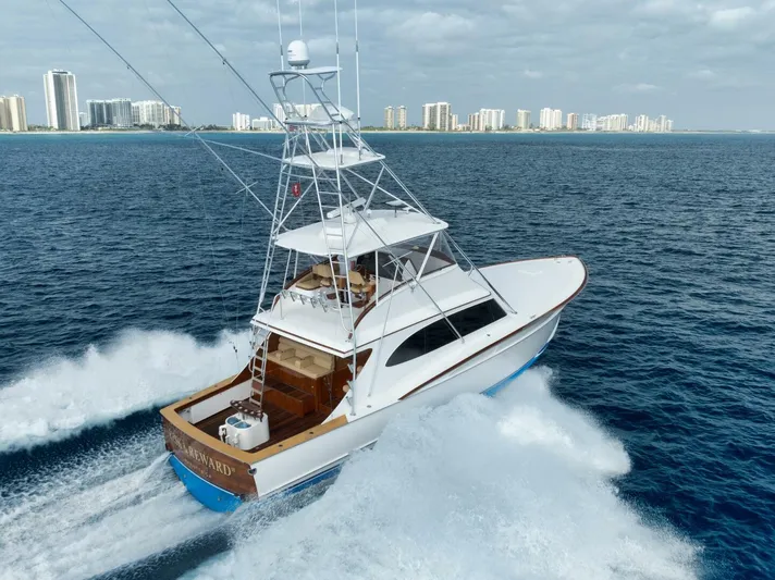 Risk & Reward Yacht Photos Pics 