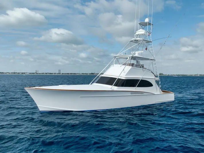 Risk & Reward Yacht Photos Pics 