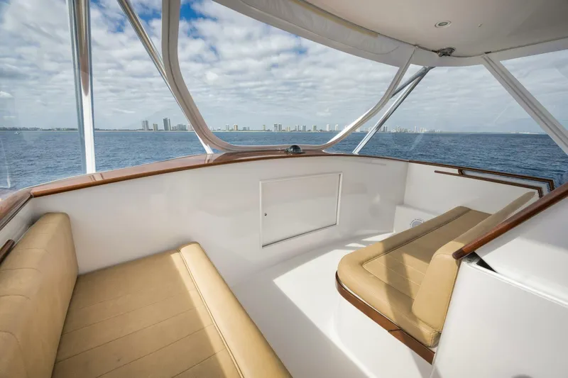 Risk & Reward Yacht Photos Pics 