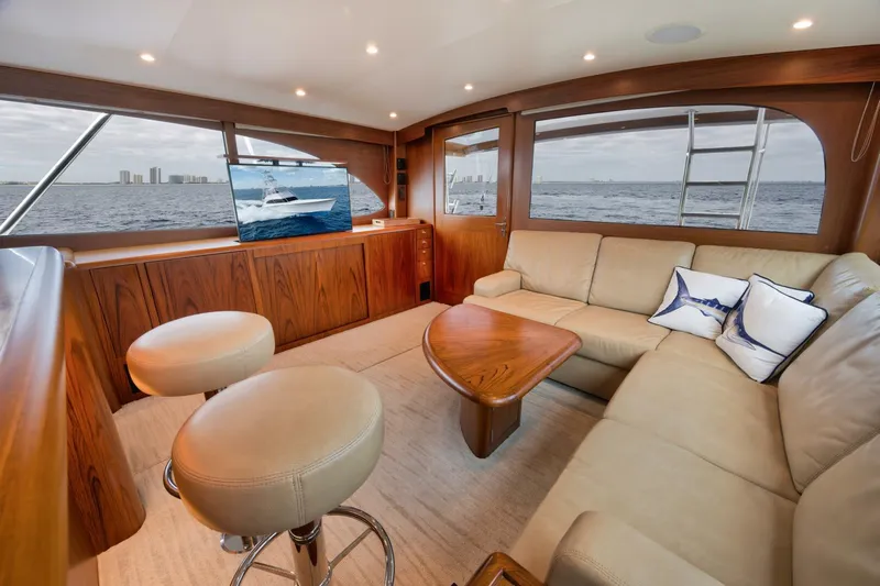 Risk & Reward Yacht Photos Pics 