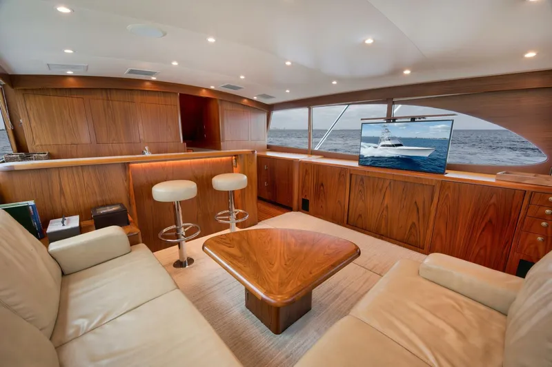 Risk & Reward Yacht Photos Pics 