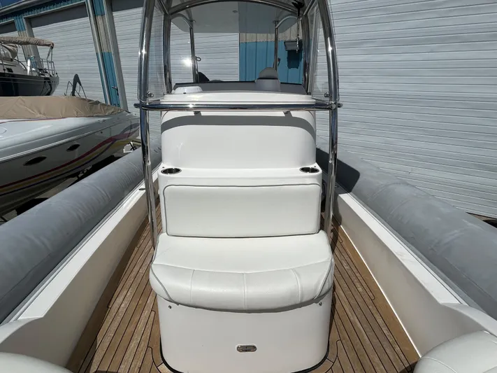 Mission Control Yacht Photos Pics 