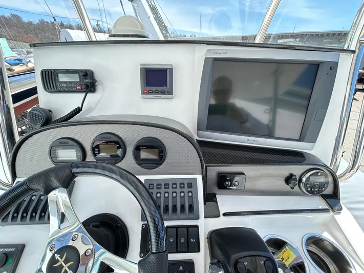 Mission Control Yacht Photos Pics 