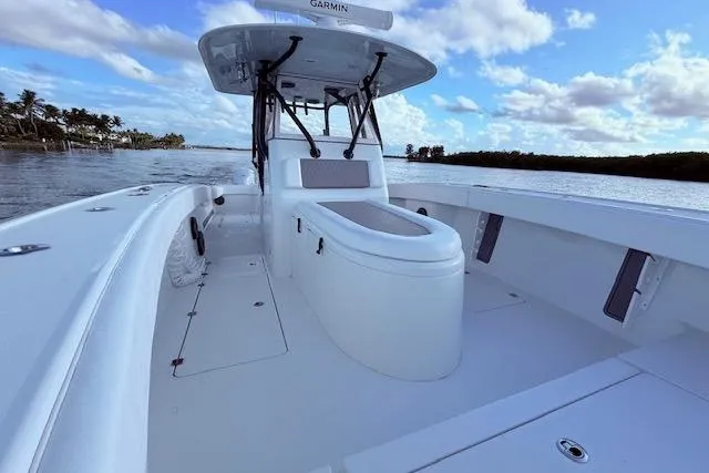  Yacht Photos Pics 2019 Freeman 34 boat with spacious deck, sleek design, and clear blue sky backdrop.