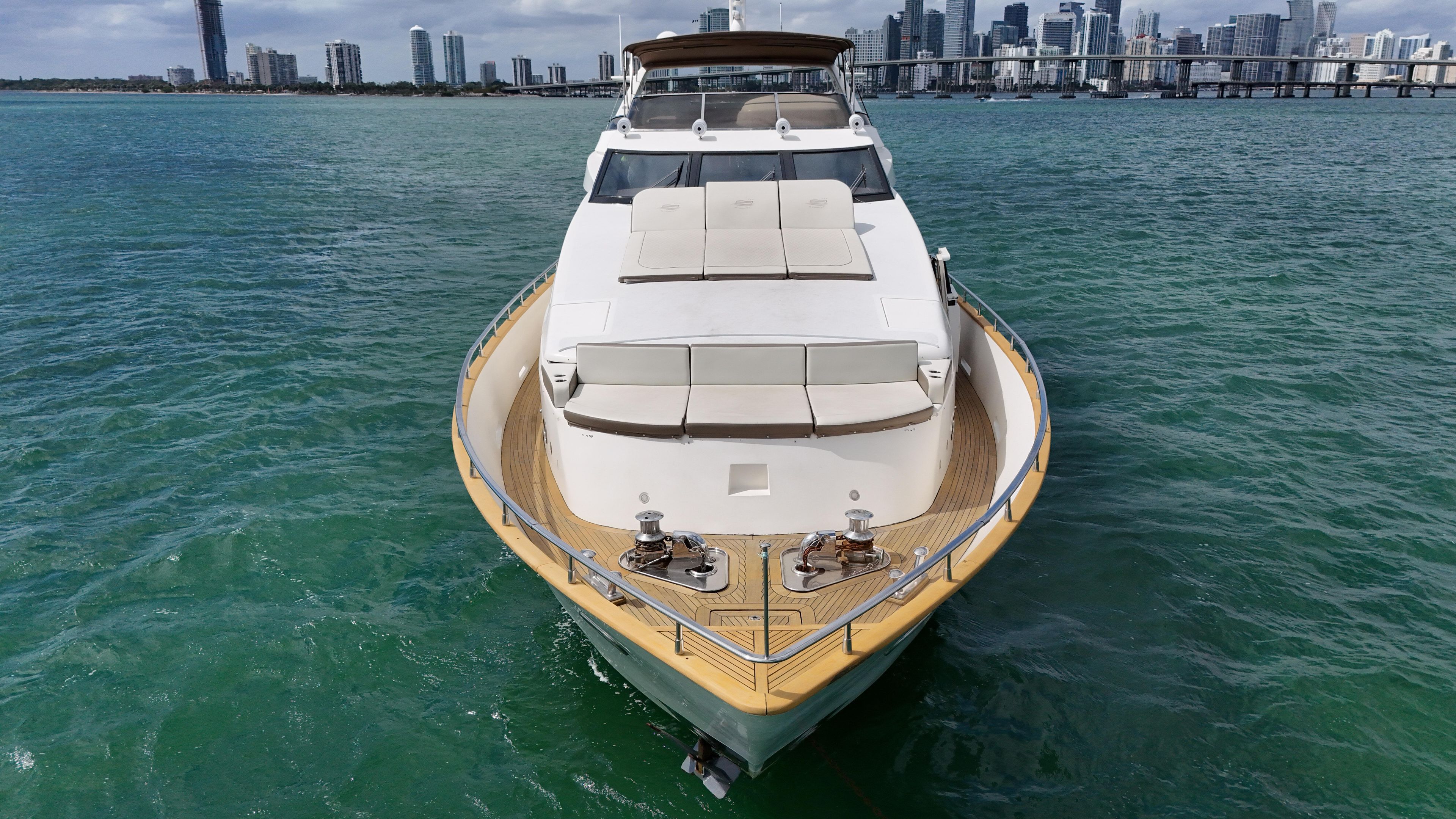 2006 Azimut 100 
