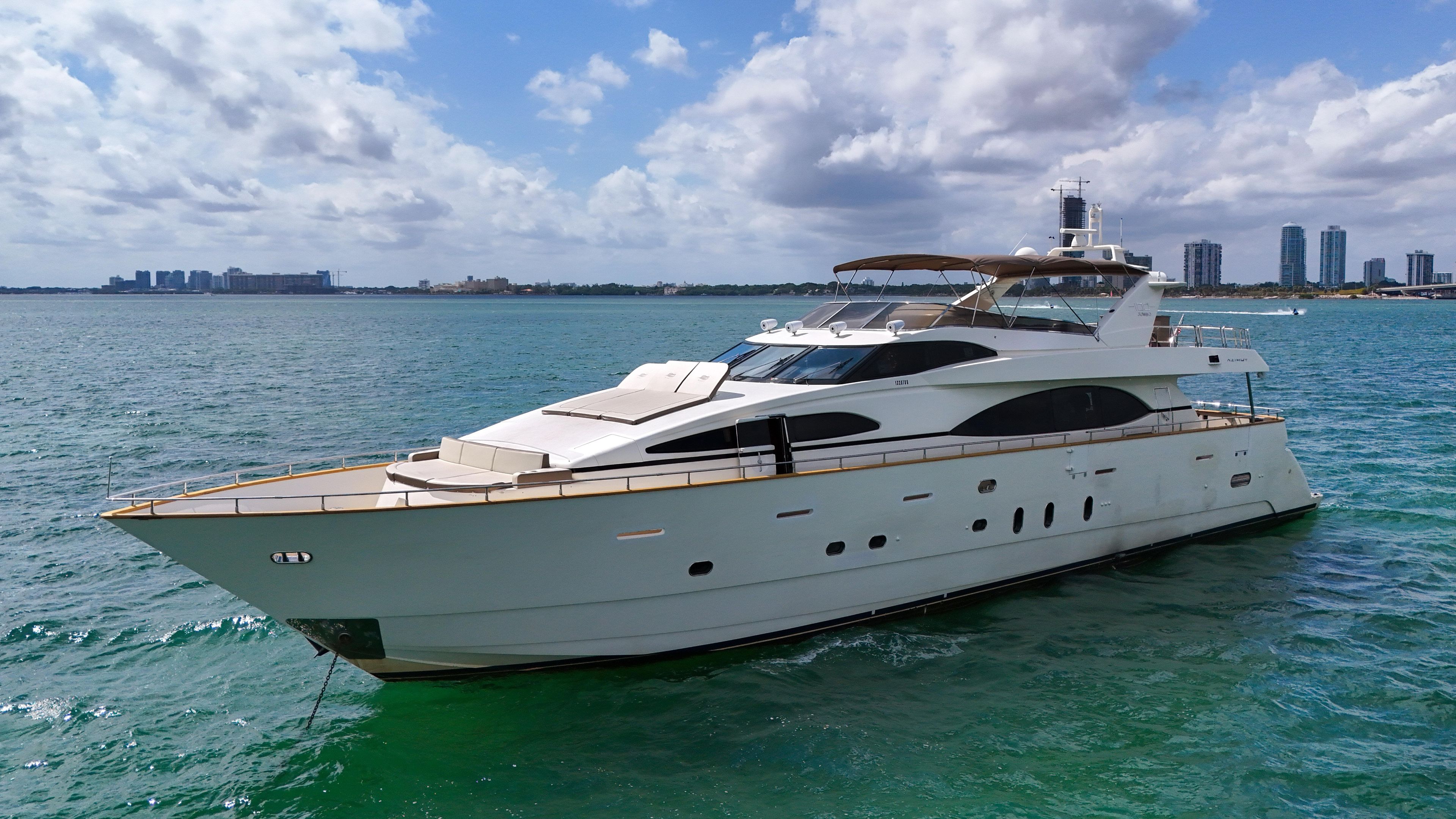2006 Azimut 100 