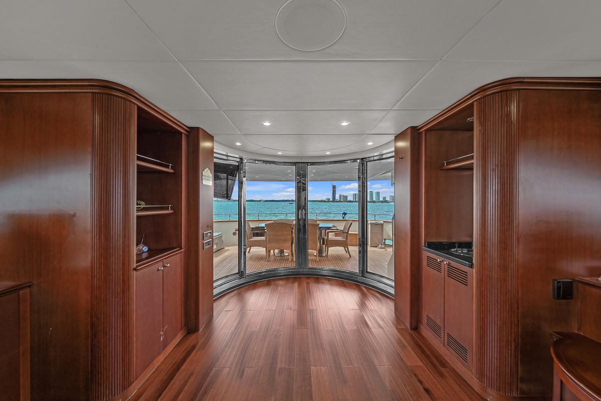2006 Azimut 100 