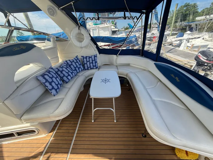  Yacht Photos Pics Luxurious 2003 Sea Ray 380 Sundancer yacht interior with plush seating and nautical decor.