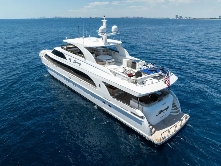 Mesmerize Yacht Photos Pics 