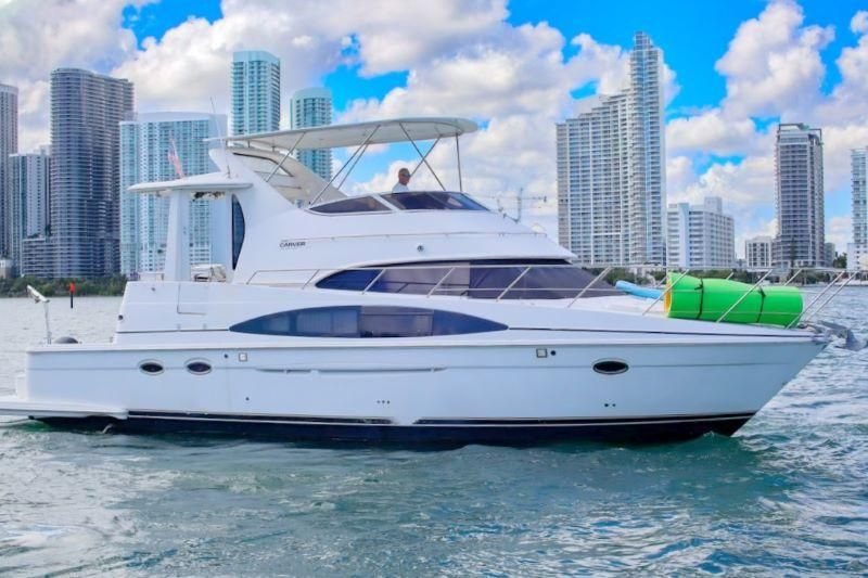 2004 Carver 444 Cockpit Motor Yacht