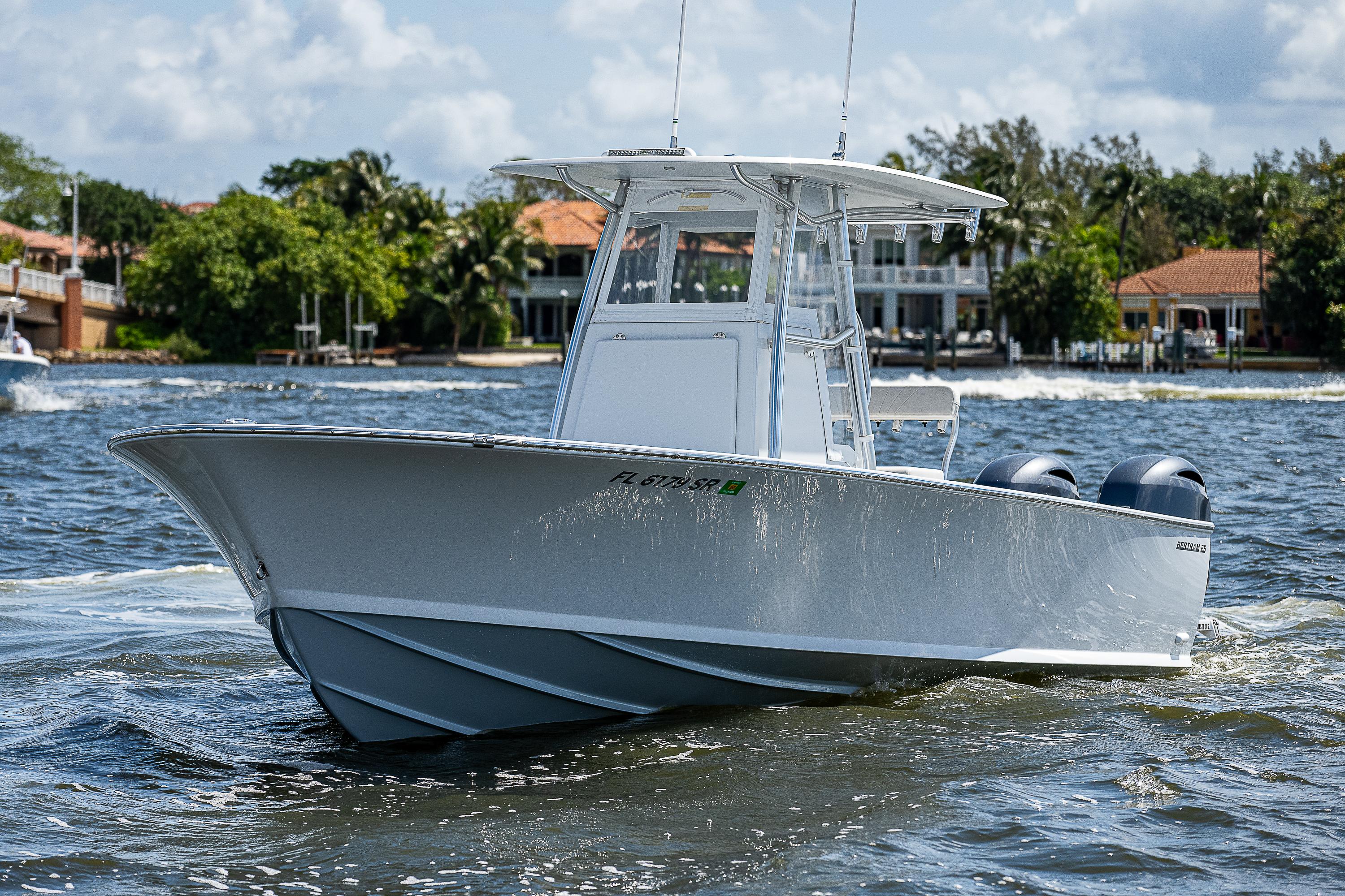 1969 Bertram 25 Moppie Center Console Boote Kaufen - YachtWorld