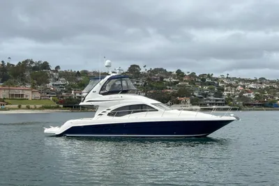Sea Ray 44 Sedan Bridge
