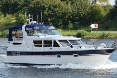 2010 Trader 42