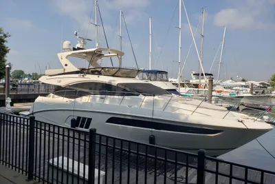 Sea Ray L590 Fly