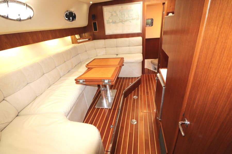 2000 Tiara Yachts 4000 Express