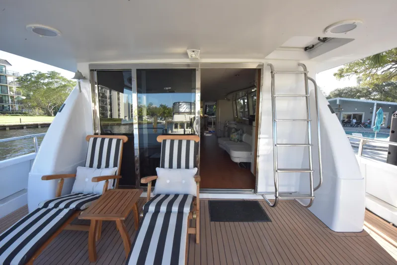 Yolo Yacht Photos Pics 