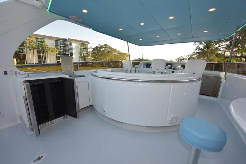 Yolo Yacht Photos Pics 