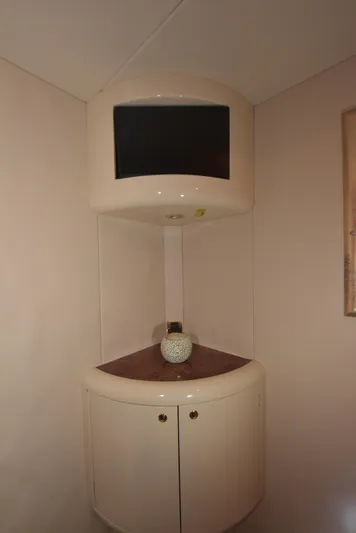 Yolo Yacht Photos Pics 