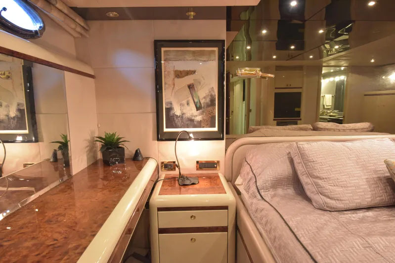 Yolo Yacht Photos Pics 