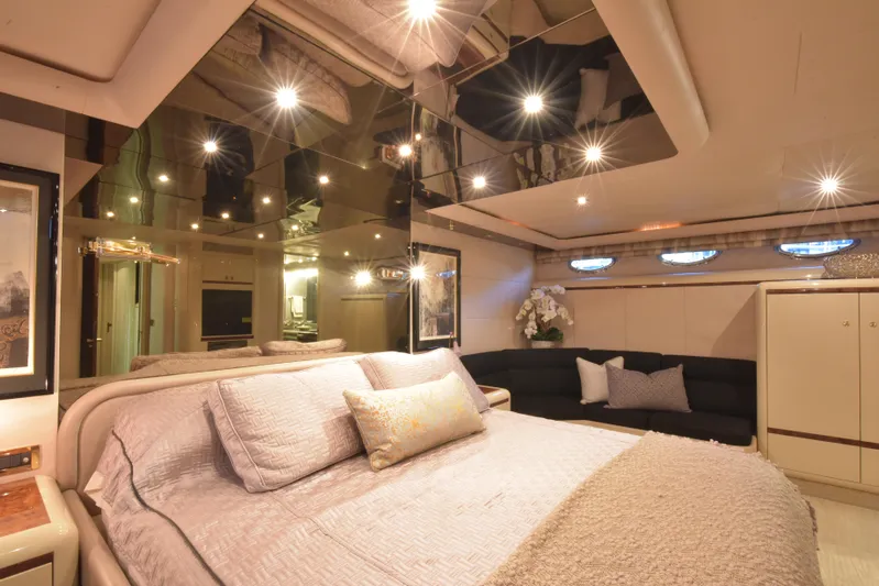 Yolo Yacht Photos Pics 