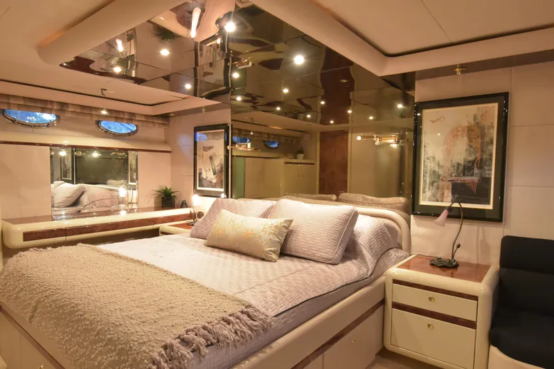 Yolo Yacht Photos Pics 