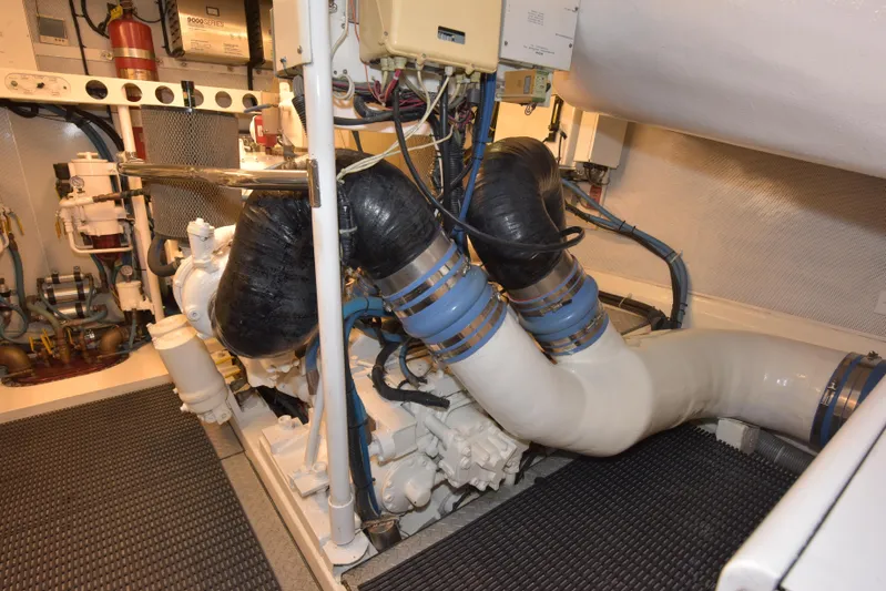 Yolo Yacht Photos Pics 