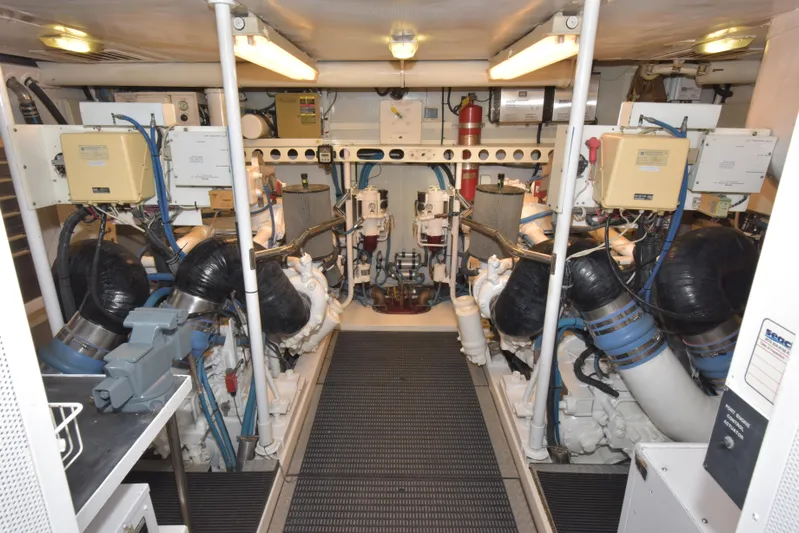 Yolo Yacht Photos Pics 